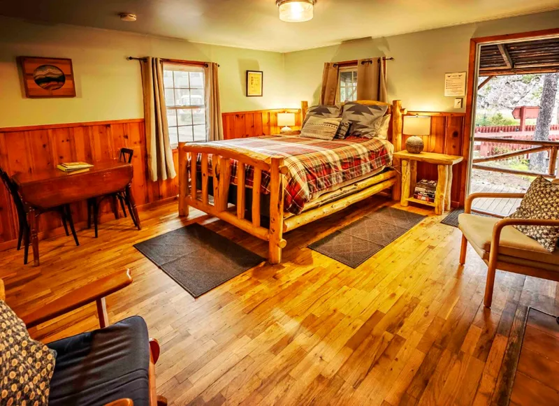 Rosebank 1 Cabin