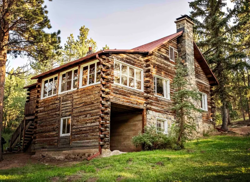 Sunny Ledge Cabin